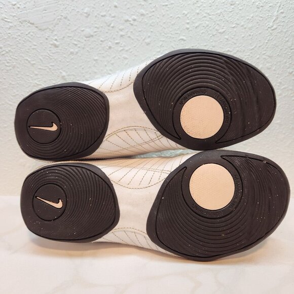 Nike Women's Size 6 Musique White Pink Training Cheer/Dance Sneaker 313768-101 - Picture 9 of 9